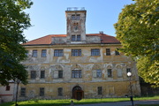 Zámek Kunratice - restaurování původní výmalby stěn a stropů interiéru zámku